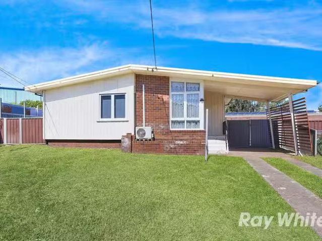 3 Antill Place, Blackett, NSW 2770