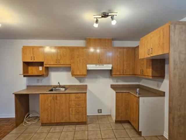 3½ Apartment for Rent – Boisbriand  253 Mnt Sanche #314, Boisbriand, QC J7G 2E1
