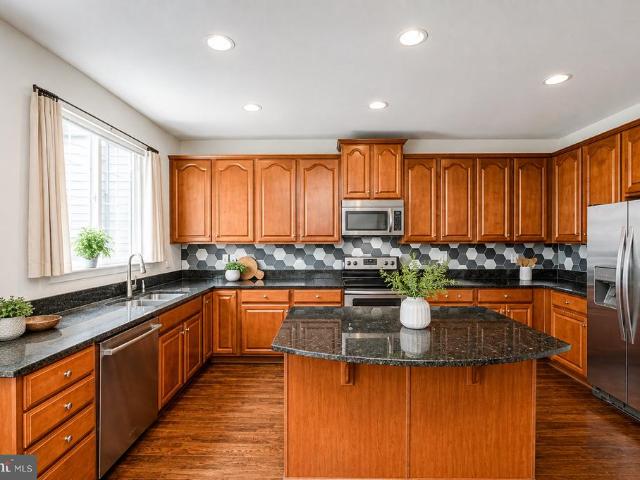3 Ballister Place