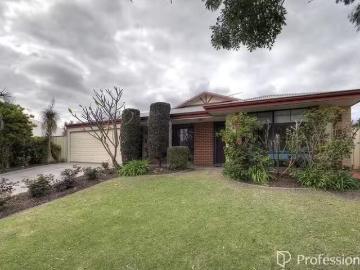 3 Bandin Place, Maida Vale, WA 6057