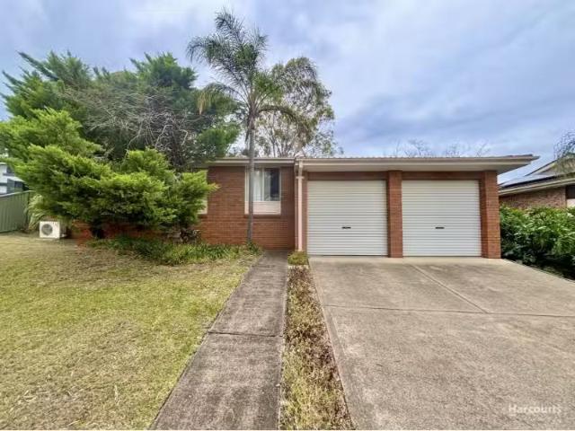 3 Bauxite Place, EAGLE VALE House for rent Listed by Campbell.