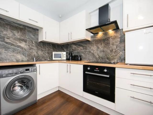 3 Bed/3 En Suite Student House All Bills inc!