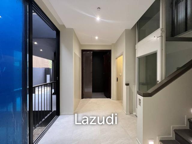 3 Bed 4 Bath Detached House For Sale in Noble Aqua Riverfront Ratburana