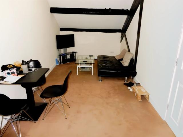 3 Bed 1 Bath