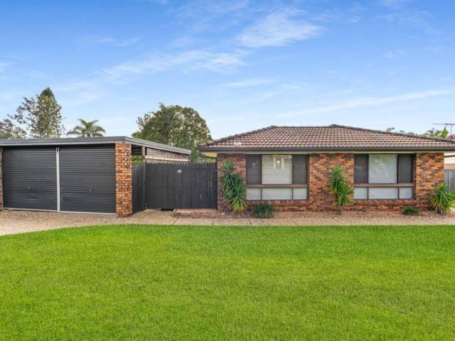 3 BED, 1 BATH Family Home in Bethania