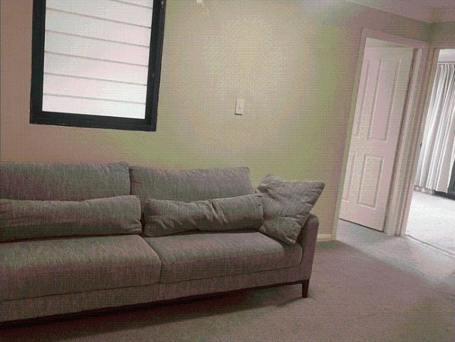 3 bed 1 bath walk to train and metro