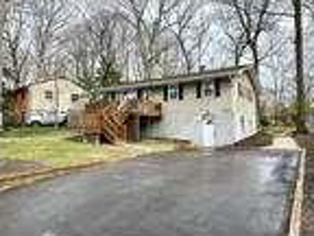 3 bed 2 bath 1,800 sqft house in Crownsville, MD