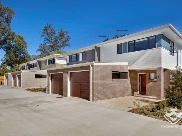 3 BED 2 BATH 2 CAR TOWNHOUSE AVAILABLE