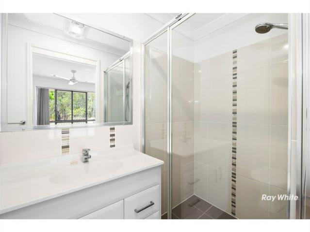 3 Bed, 2 Bath Air Conditioned Duplex
