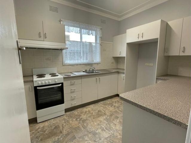 3 BED, 2 BATH, GARAGE