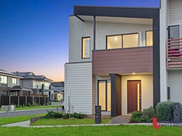 3 BED | 2 BATH | DOUBLE GARAGE | PRIME TRUGANINA LOCATION | MODERN FAMILY LIVING