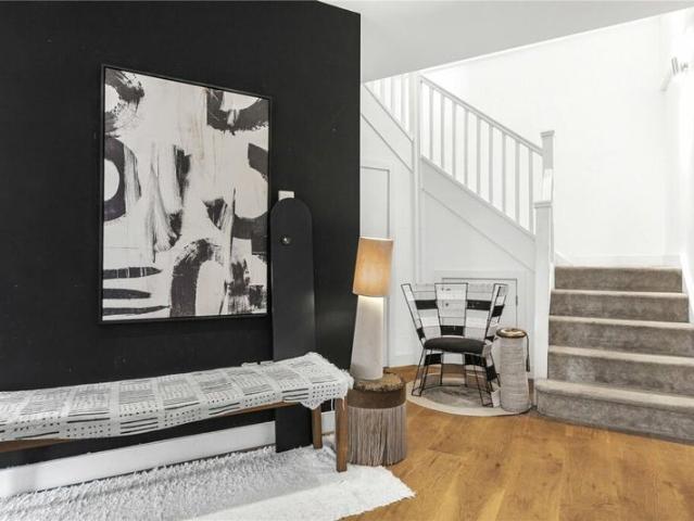3 Bed, 2 Bath, Duplex Penthouse, Canning Town, E16
