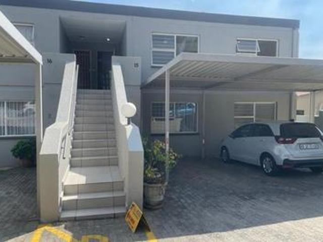 3 bed 2 bath first floor apartment w.