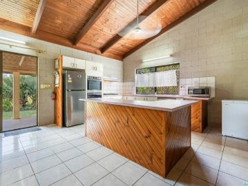 3 Bed 2 Bath home with Self Contained Granny Flat