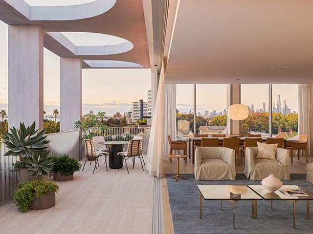 Wrap around terrace & sunset views