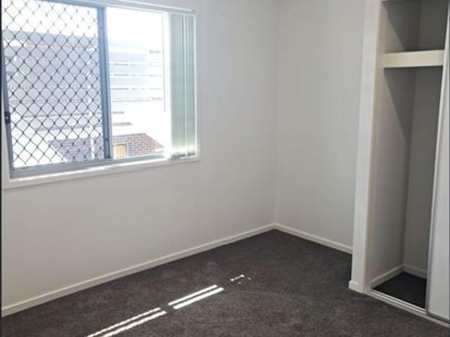 3 BED 2 BATH TOWNHOUSE WITH FULLY DUCTED AIR