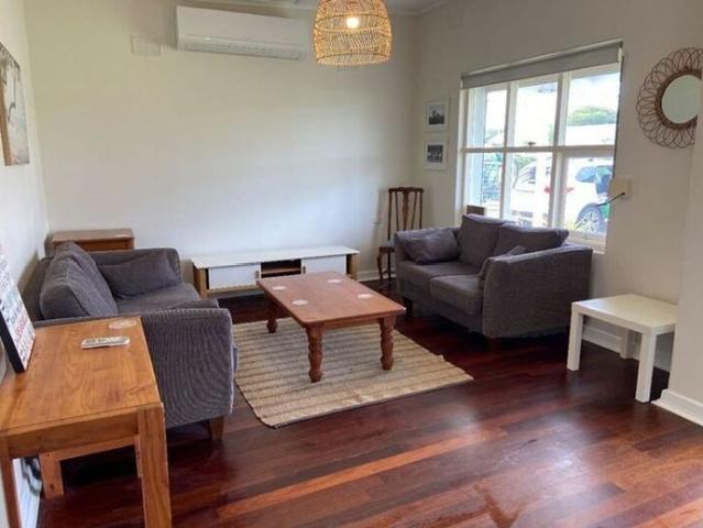 3 bed, 2 lounge room home walking distance to river, shops and beach