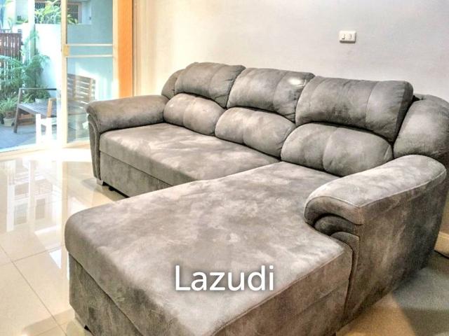 3 Bed 3 Bath 200 SQ.M Thanapat Haus Sathorn Narathiwas