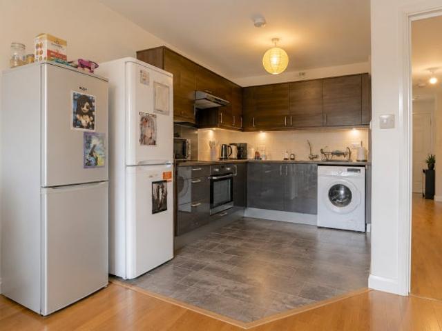 3 Bed & 3 Bath Flat In Greenwich SE10