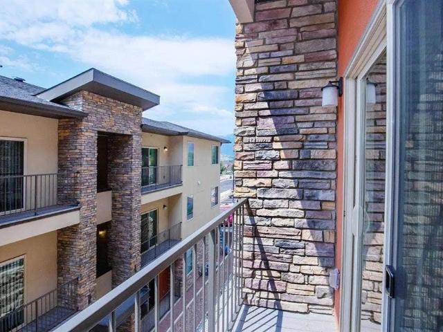 3 Bed / 3 Bath, Furnished Optional