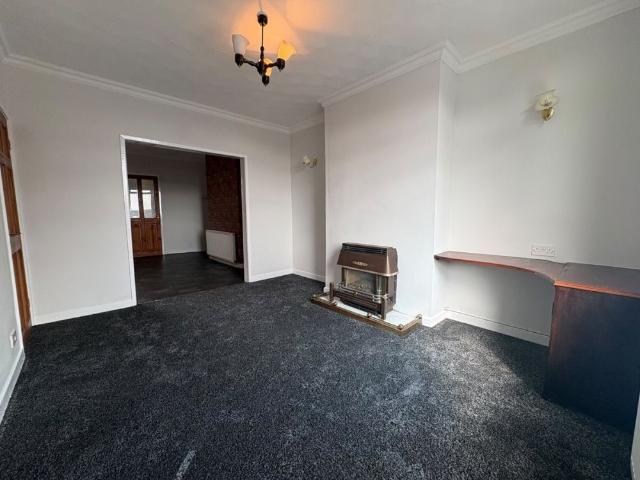 3 bed Terraced To Let