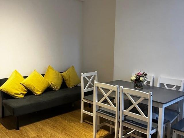 3 Bed Terraced House, Temple Road, TW3
