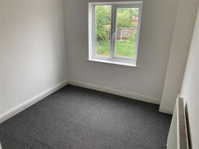 3 bed Terraced House To Let