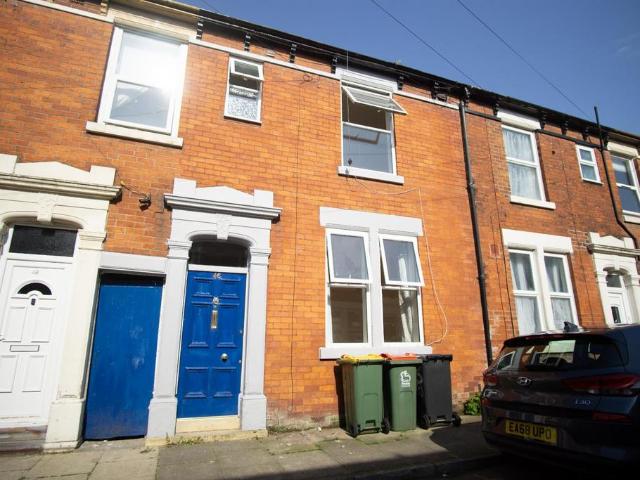 3 Bed Terraced House to Let on Norris. 3 bed terraced house to rent £900 pcm £208 pw