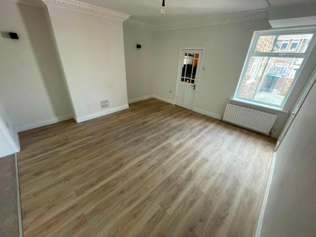 3 bed terraced house to rent in North Thorn, Shield Row, Stanley, County Durham, DH9
