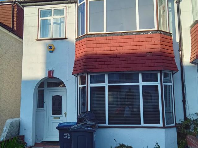 3 bed terraced house to rent in Barmouth Road, Croydon, CR0