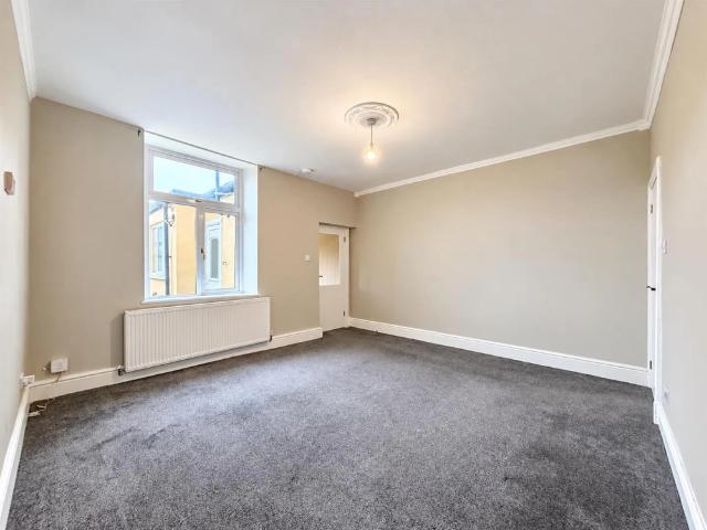 3 bed terraced house to rent in Church Street, Padiham, BB12