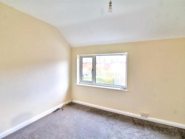 3 bed terraced house to rent in Gloucester Avenue, Beeston, Nottingham, NG9 1HE