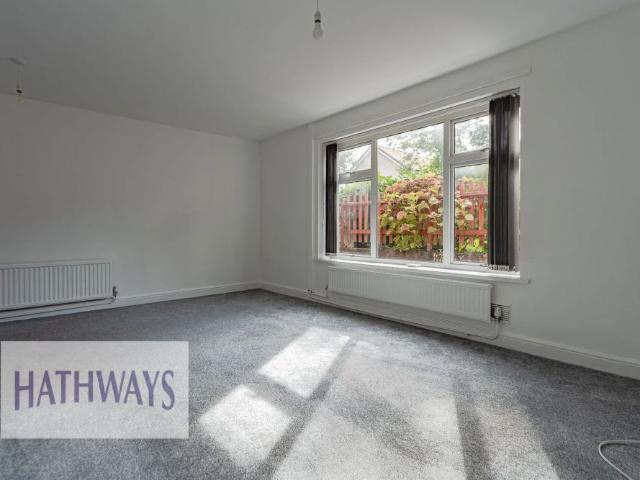 3 bed terraced house to rent in Heol Newydd, Upper Cwmbran, NP44