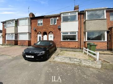3 bed terraced house to rent in Leyland Road, Leicester