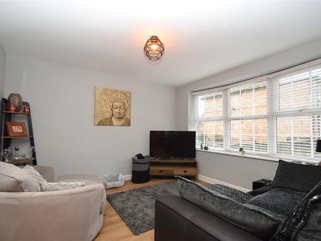 3 bed terraced house to rent in Tollergate, Scarborough, North Yorkshire, YO11