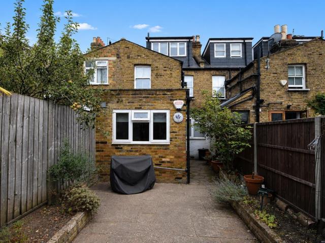 3 bed terraced house to rent in Trehern Road, East Sheen, SW14 | James Anderson