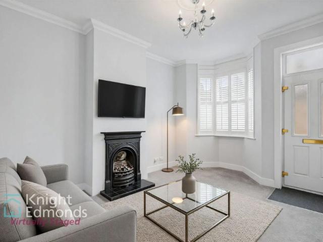 3 bed terraced house to rent in Upper Fant Road, Maidstone, ME16