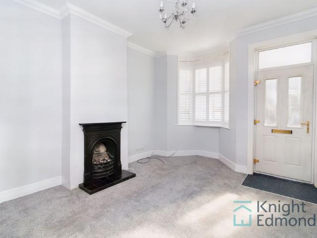 3 bed terraced house to rent in Upper Fant Road, Maidstone, ME16