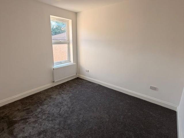 3 Bed Terraced House, Wanstead Park Road, IG1