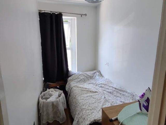 3 Bed Terraced House, Wakefield St, N18
