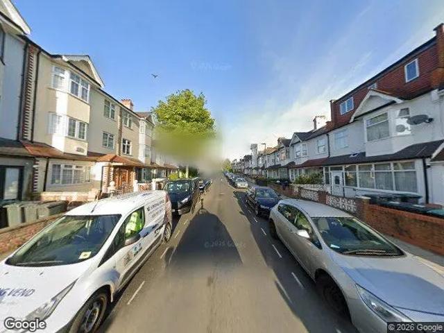 3 Bed Terraced House, Wargrave Avenue, N15