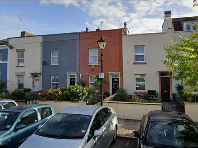 3 Bed Terraced House, Armoury Square, BS5