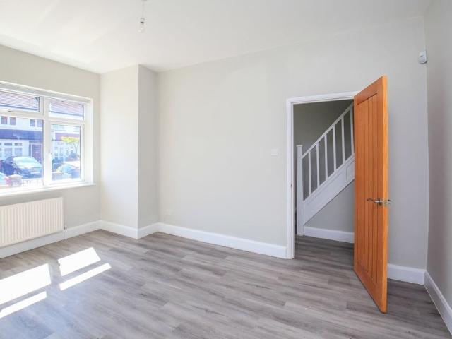 3 Bed Terraced House, Beechwood Avenue, CR7
