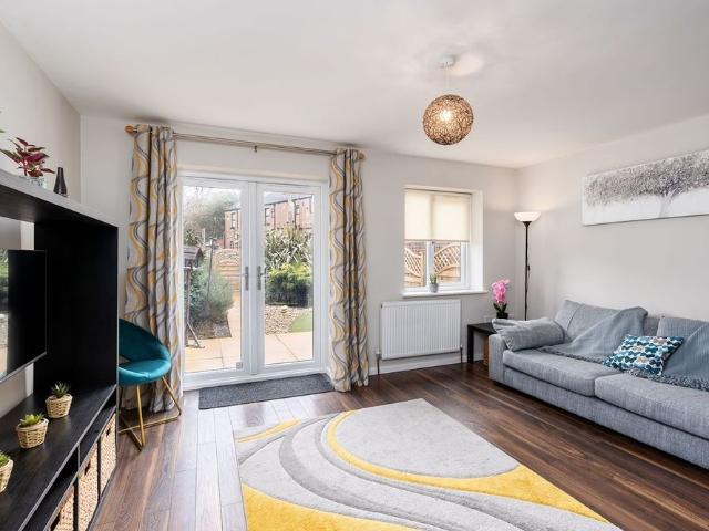 3 Bed Terraced House, Capel St, S6