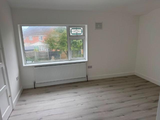 3 Bed Terraced House, Coleman Road, LE5