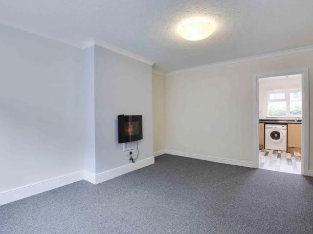 3 Bed Terraced House, Cliff Road, NG1