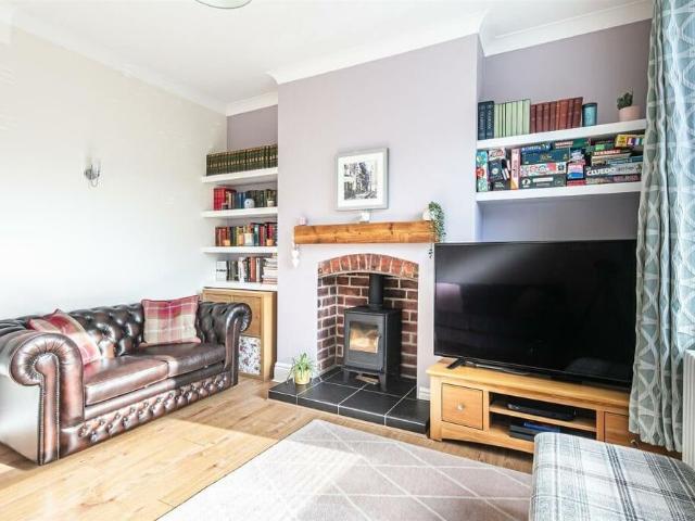 3 Bed Terraced House, Devonshire Terrace Road, S17