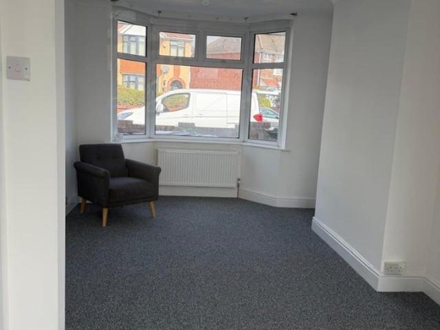3 Bed Terraced House, Elgar Road, CV6