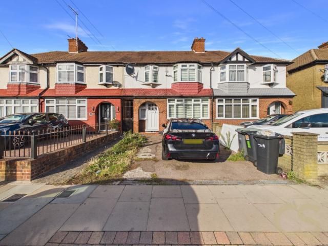 3 Bed Terraced House For Rent