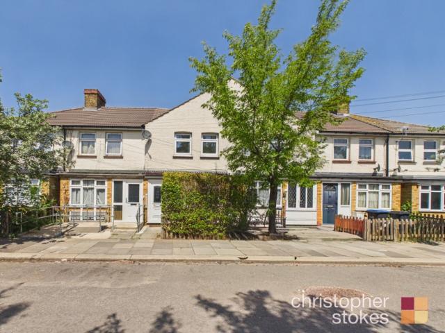 3 Bed Terraced House For Rent